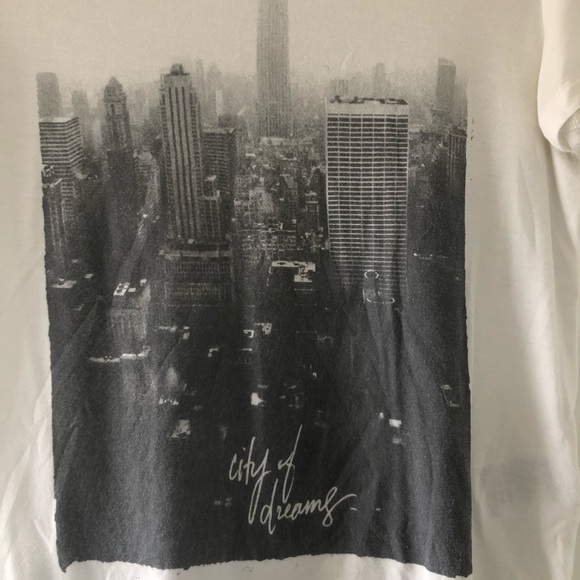 T-shirt - Picture 2 of 3